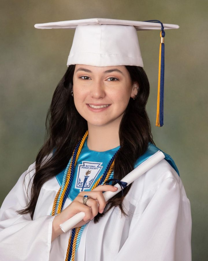 2021 Valedictorian: Olivia Fennell