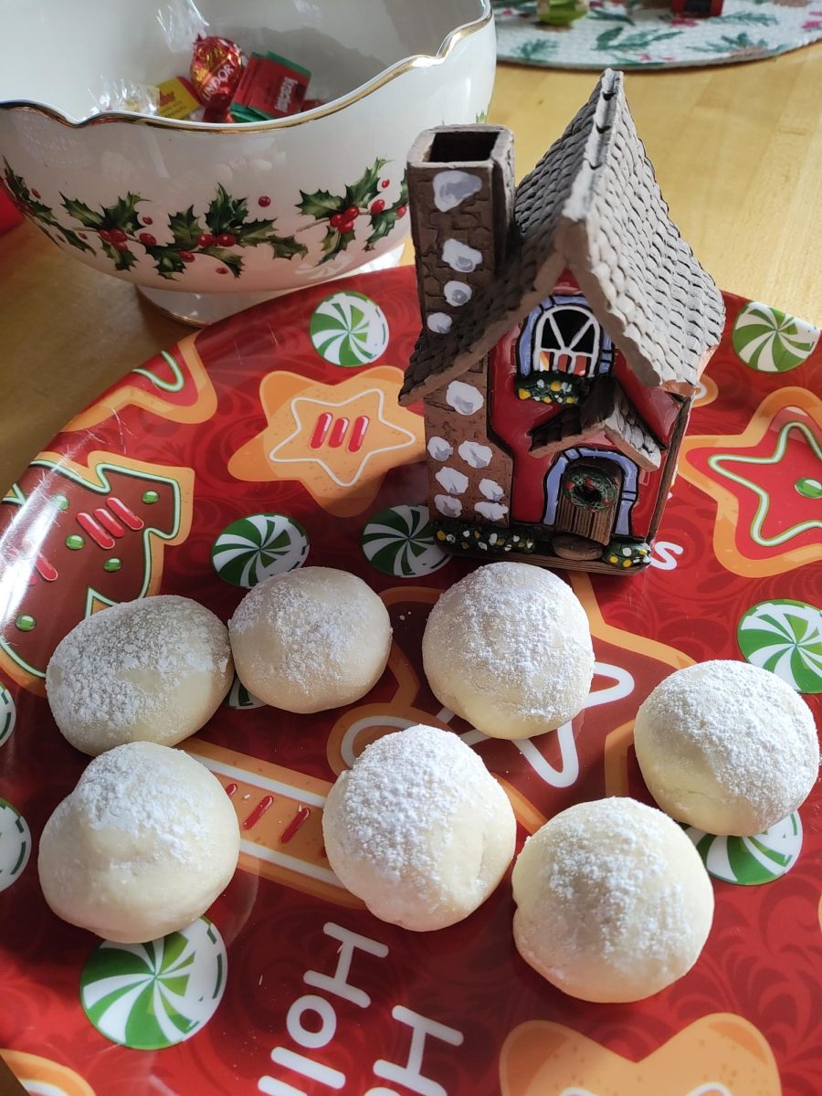 Winter Recipe: Snowball Cookies